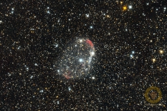 Sichelnebel NGC 6888. 44 Bilder mit 3 Minuten, ISO 8000, 920 mm F 6,0 (RC mit Reducer) an Nikon D850 auf EQM35 Pro, MGEN3 Autoguiding. Je 20 Flats, Darkflats, Biases und 28 Darks. Bilder aus zwei Nächten