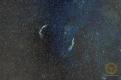 108 Bilder (über zwei Nächte) mit 2 Minuten, ISO 2000, F 2,0 135 mm an Nikon Z6 auf Skyguider Pro. je 20 Flats, Darkflats, Biases  und 18 Darks