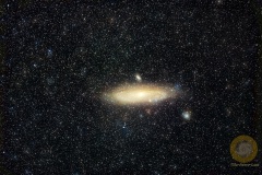 M31, Andromedagalaxie, Wildpark: 20 Bilder mit 60 Sekunden, ISO 1600, F 2.0, 135 mm an D5100a auf Staradventurer, Dithering, keine Korrekturbilder. kein Guiding