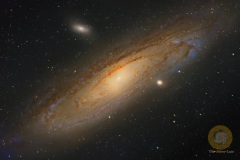 M31, Andromedagalaxie, Eispfad, zwei Nächte: 96 Bilder mit 180 Sekunden, ASI071 mc Pro, APO 80/540, Gain 90, - 10 Grad, StellaVita, Autoguiding OAG ASI220 mini, 0.5 Sek. Gain 400, und first light Guidescope 130 mm an Bresser-Guidecam, 10 Darks je 20 Flats und Darkflats.