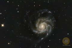 M101. 35 Bilder mit 60 Sekunden, ISO 12800,  RC6 1340 mm auf D5300a, je 30 Flats, Biases, Darkflats und 15 Darks