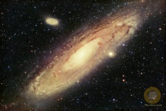 M31 Andromedagalaxie, Groß Schönebeck: 30 Bilder mit je 300 Sekunden, ISO 5000, Apo 540 mm F 6.9 an D5300a auf EQ6, Autoguiding, Dithering, keine Korrekturbilder.